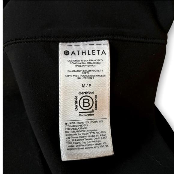 Athleta Salutation Stash High Rise Capri Black, Med, NWT* With Pockets *Petite* - Picture 10 of 10
